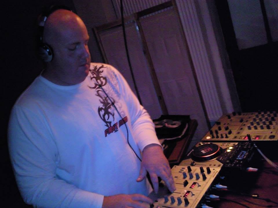Florian Mallet DJing in a club